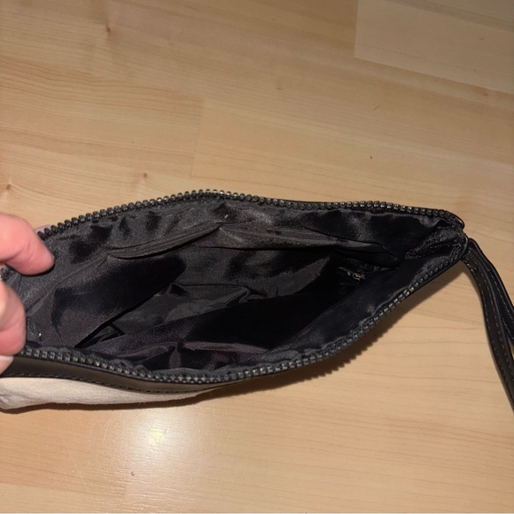 YSL Cosmetic Clutch White and Black Canvas Classic Designer GWP - Picture 4 of 6